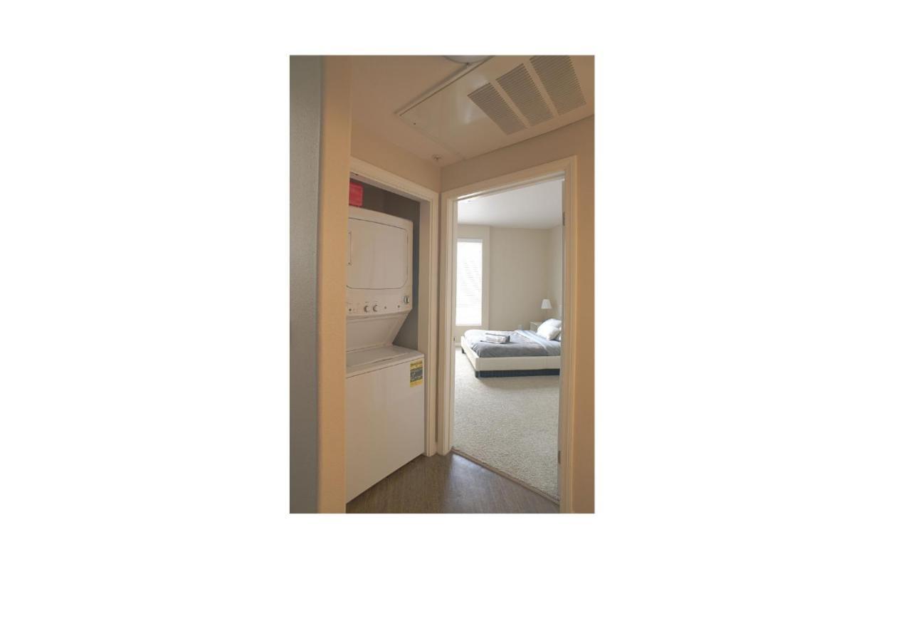 Guest house Private Bedroom And Bathroom In Shared 2 Bedroom In Venice - Pool - Hot Tub & Gym Los Angeles
